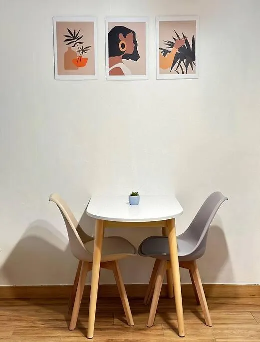 Seoul Station - 1 Minute Away - Cozy House Apartman